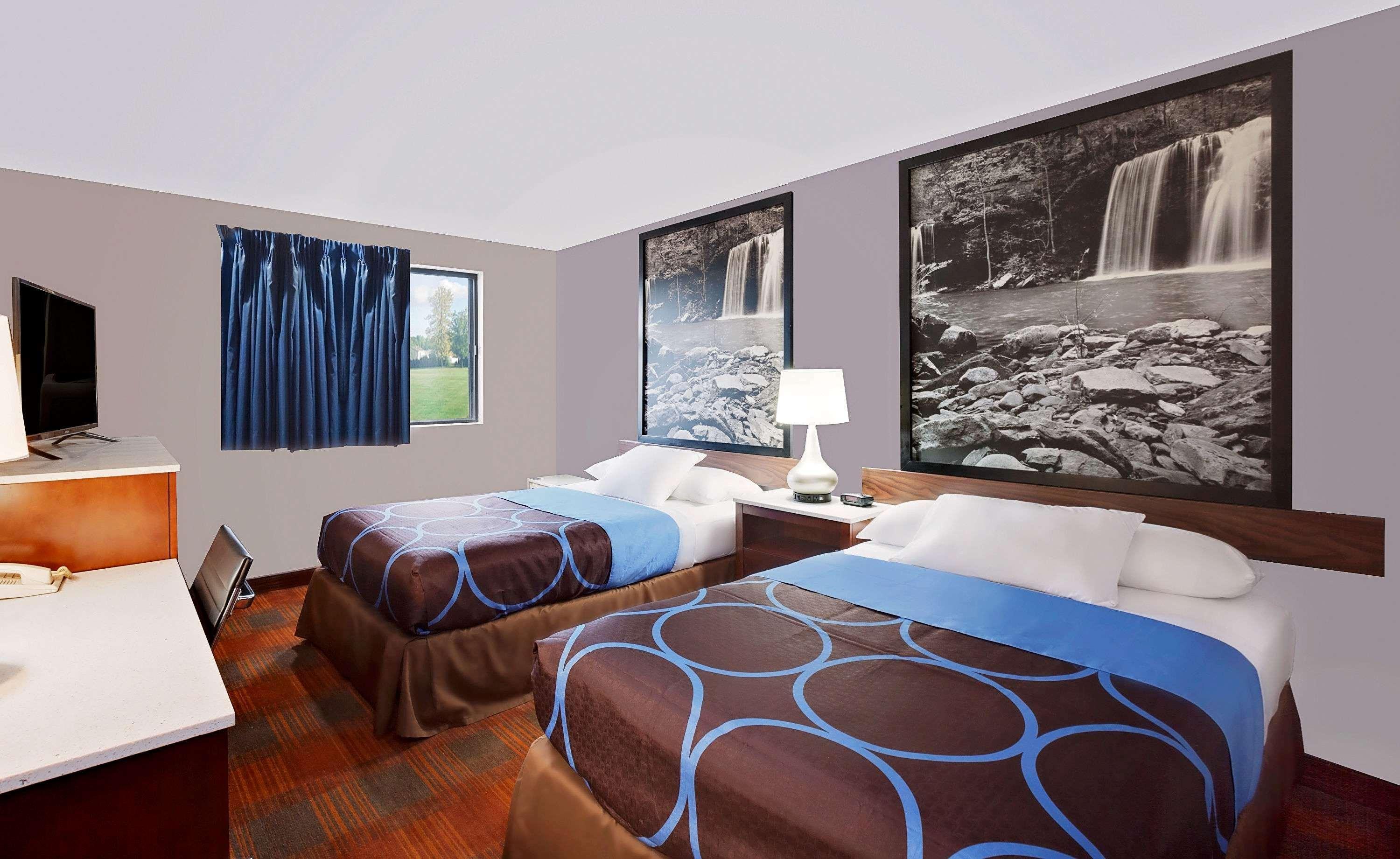 Super 8 By Wyndham Fayetteville Eksteriør bilde