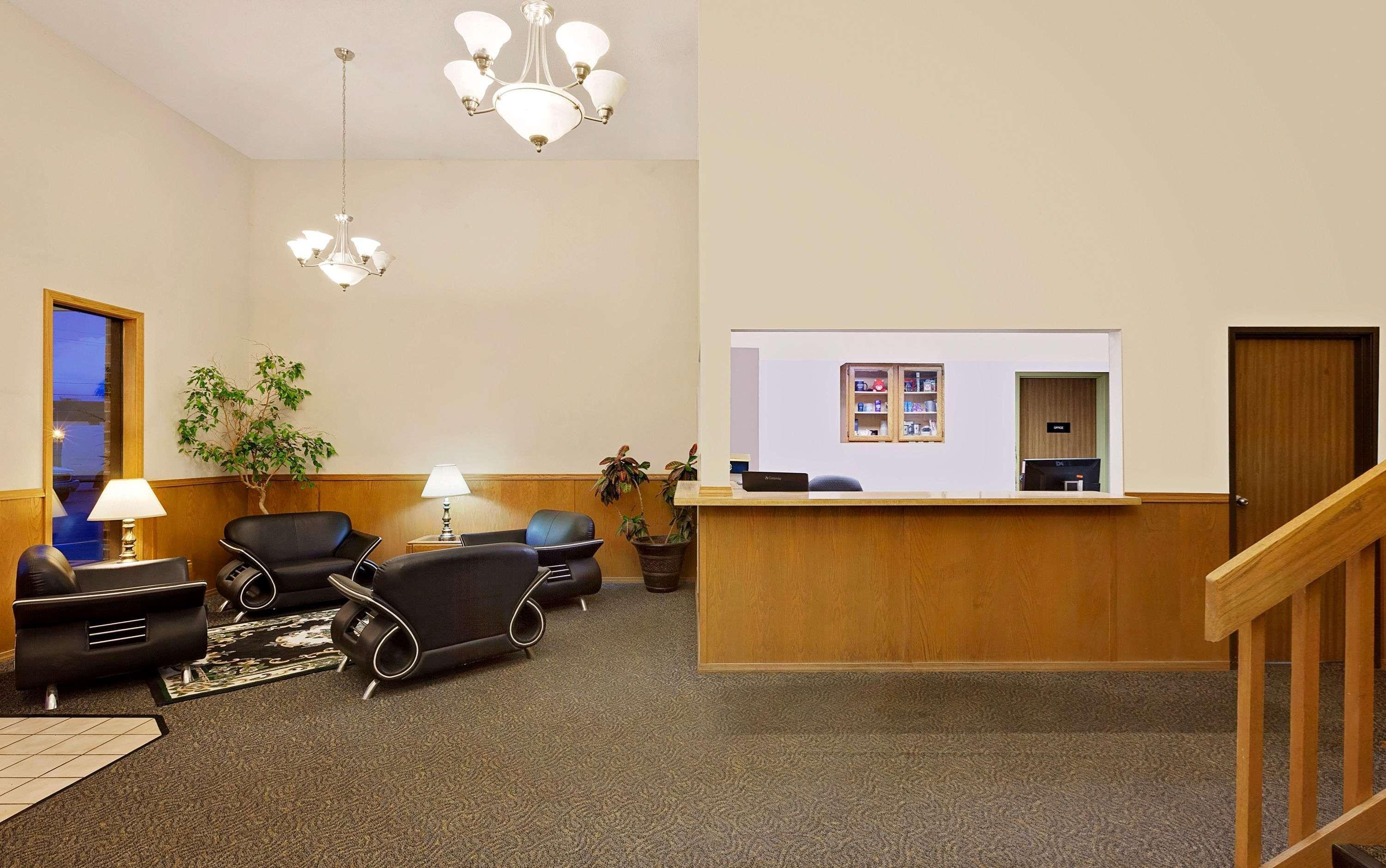 Super 8 By Wyndham Fayetteville Eksteriør bilde