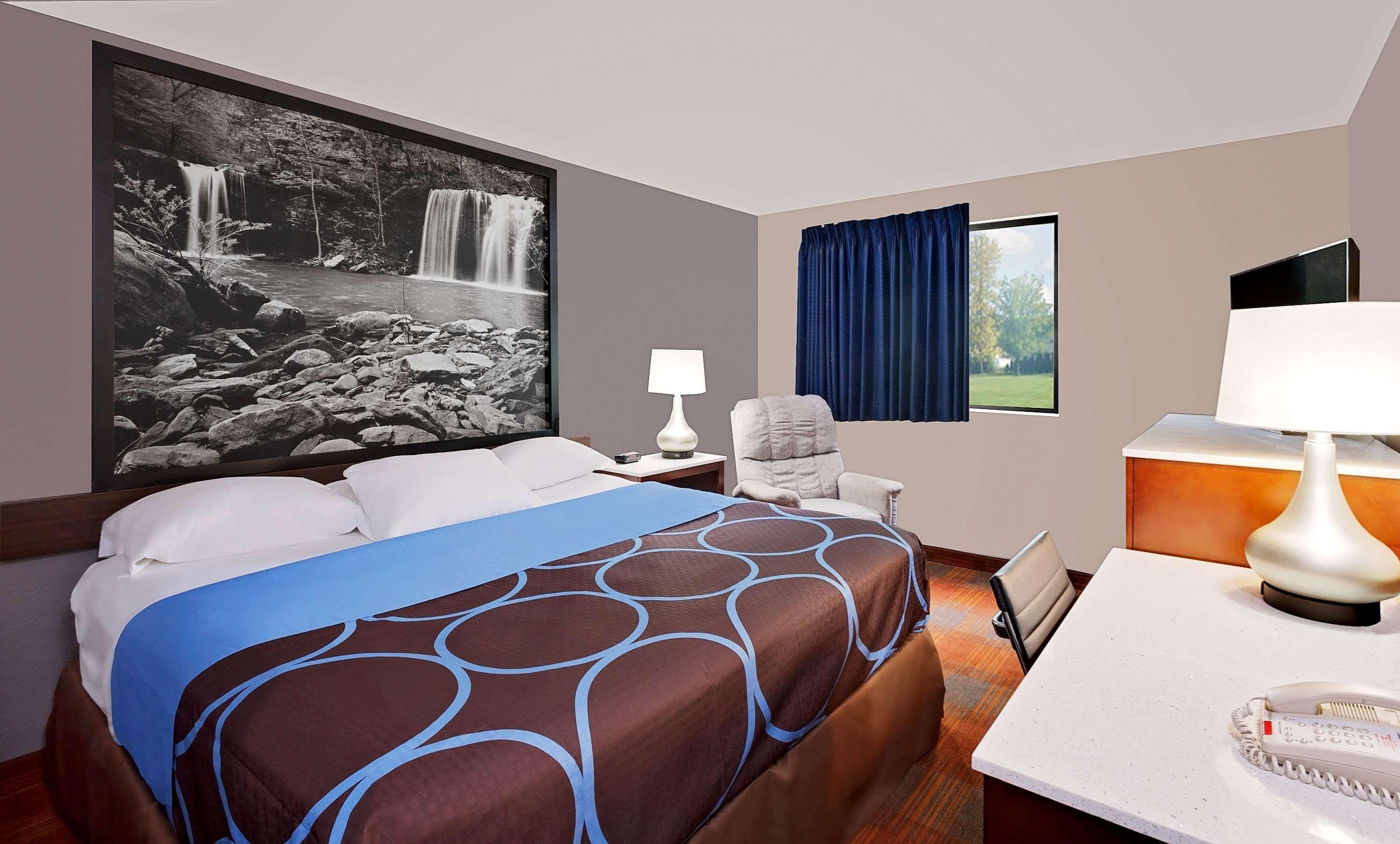Super 8 By Wyndham Fayetteville Eksteriør bilde