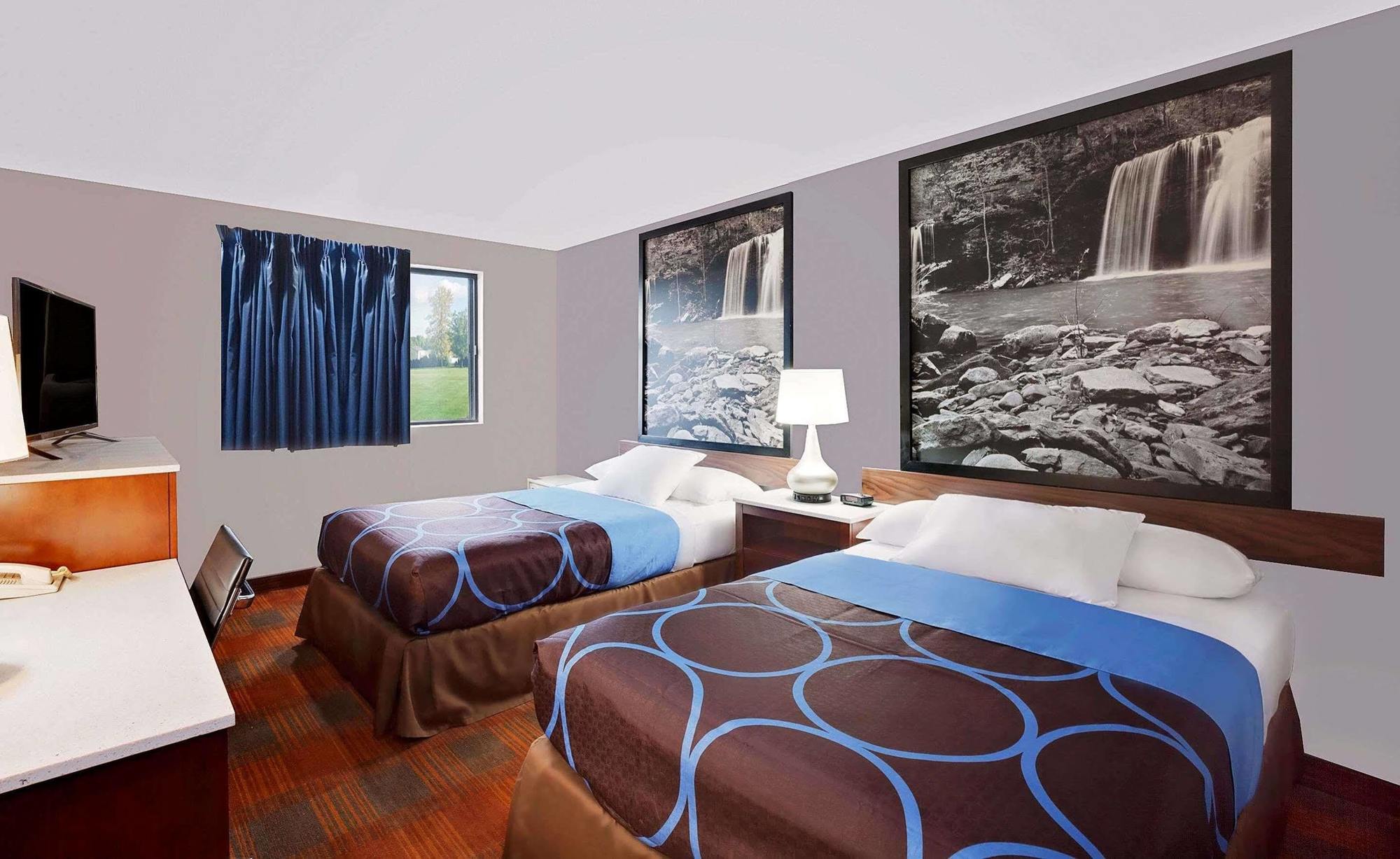 Super 8 By Wyndham Fayetteville Eksteriør bilde